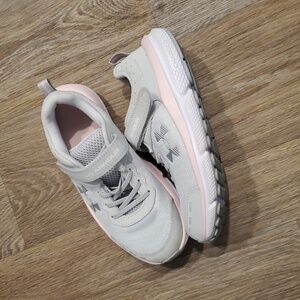 Kids Under Armour shoes